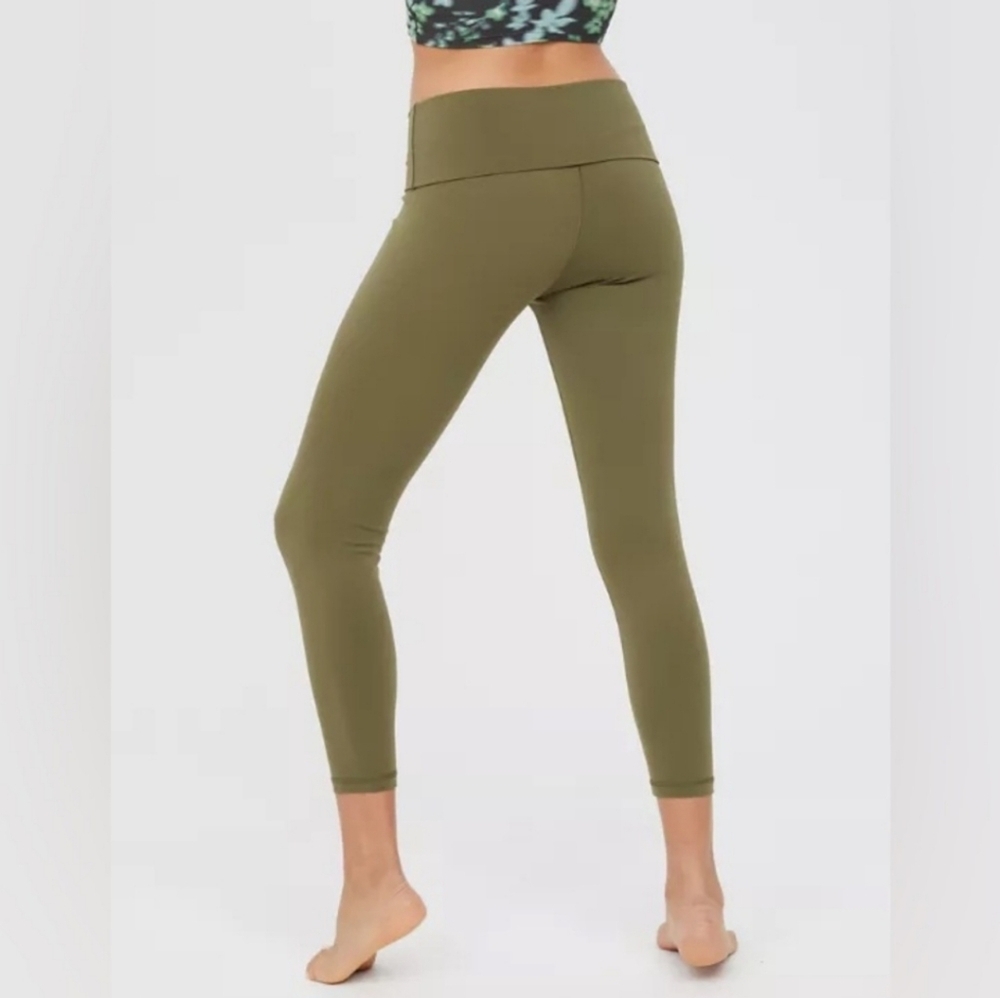 NWT Aerie Offline Real Me Foldover Waist 7/8 Leggings Large - Picture 2 of 8